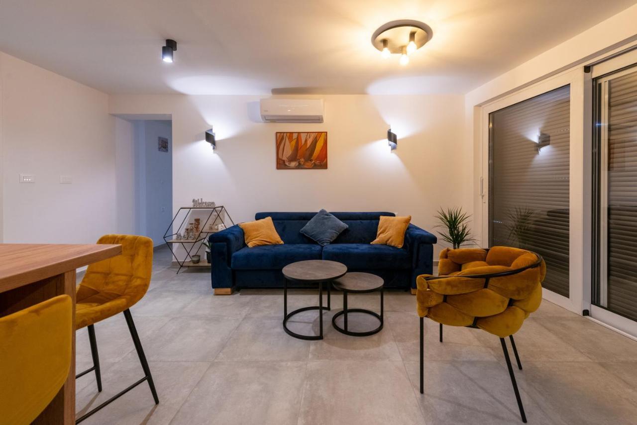Apartman Noa คาสตาฟ ภายนอก รูปภาพ