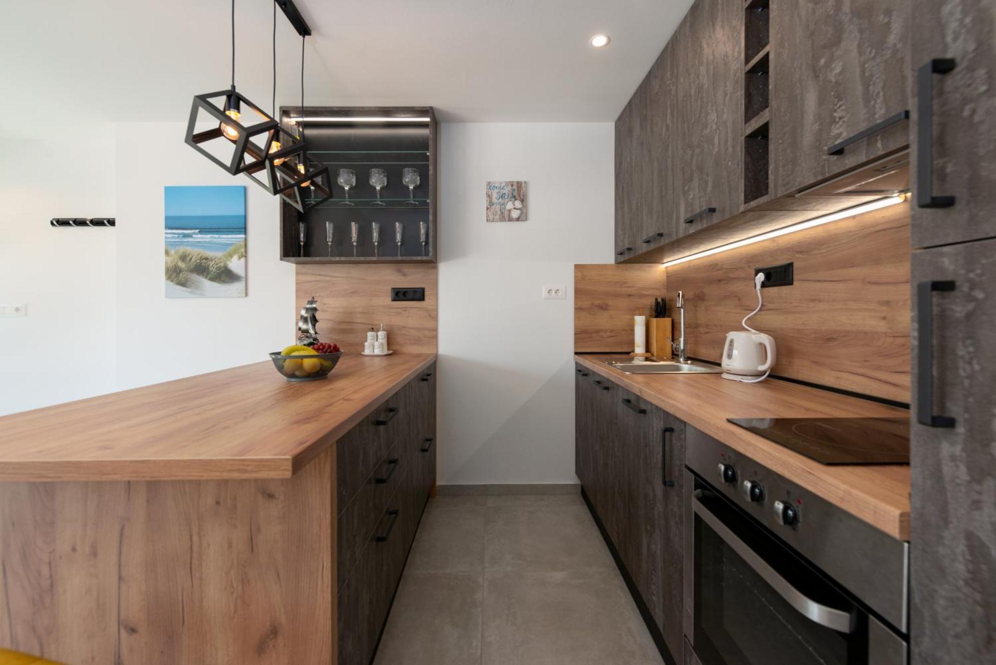 Apartman Noa คาสตาฟ ภายนอก รูปภาพ