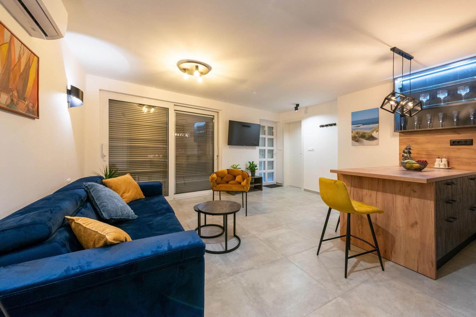 Apartman Noa คาสตาฟ ภายนอก รูปภาพ